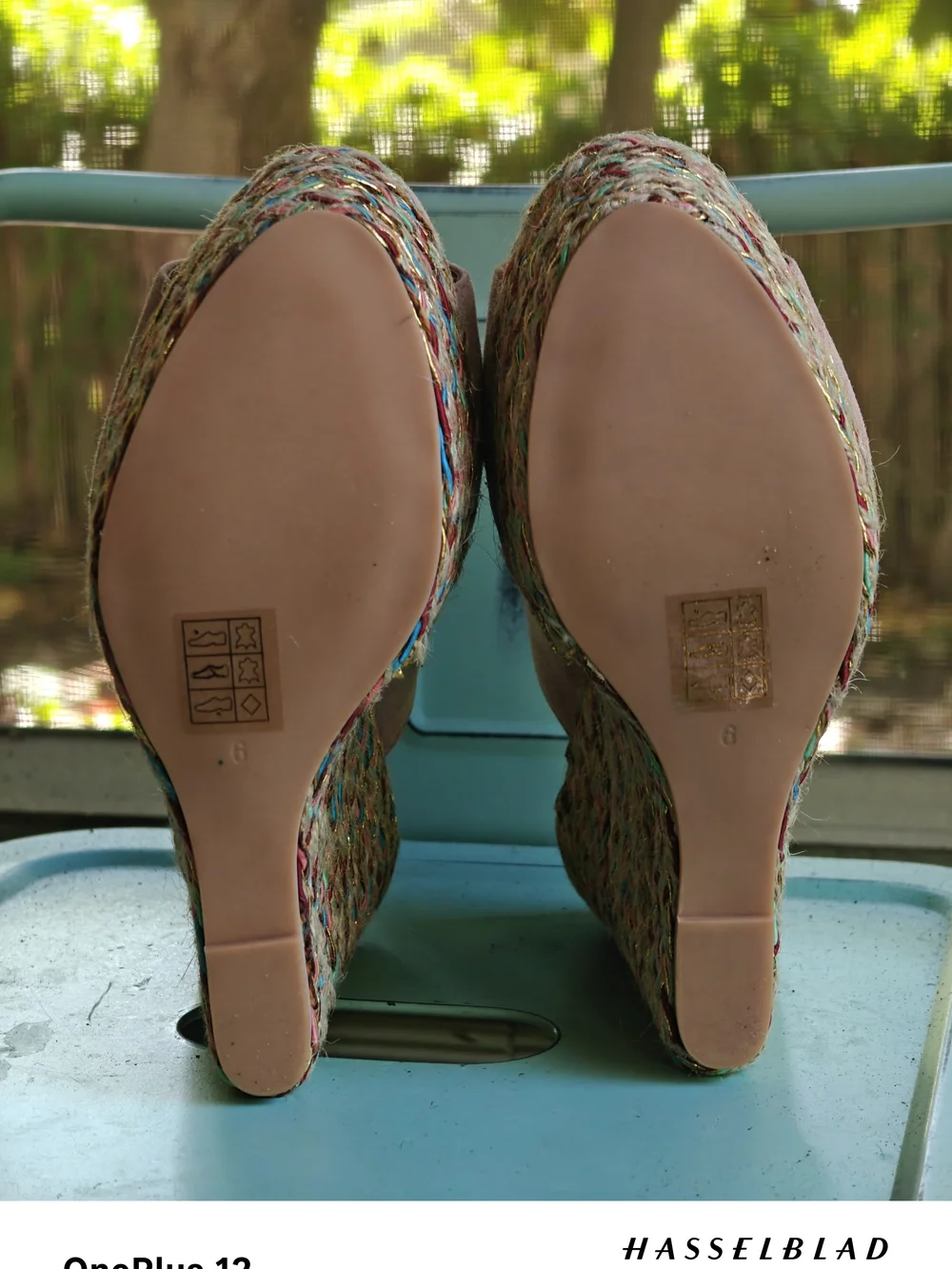 Women’s Suede Peep-Toe Wedge Mules in Dusty Rose